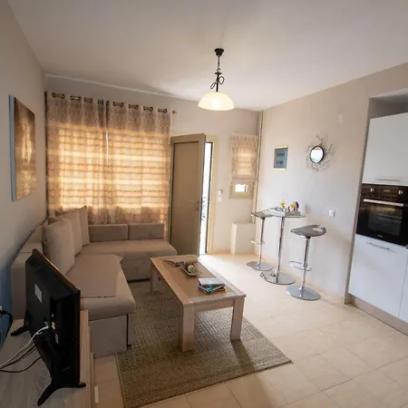 Euphoria مدينة سكياثوس