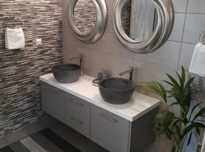 Euphoria Skiathos Town