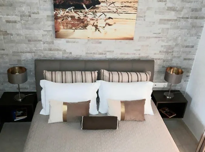 Apartment Euphoria *